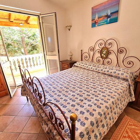 Apartamento Vista Mare E Montagna Cala Gonone Exterior foto